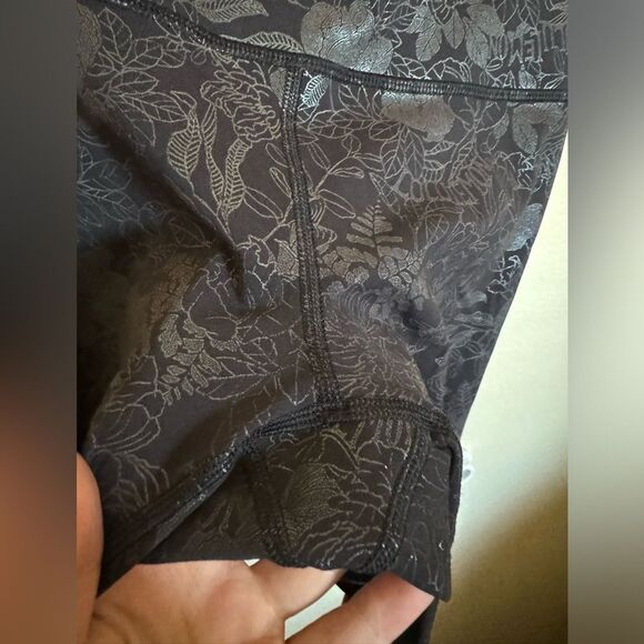 Lululemon Wunder Under HR Tight 28” Size 8 Shine Floral‎ - Picture 6 of 10